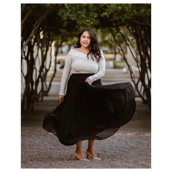 Black Chiffon Maxi Skirt - Picture 4 of 6